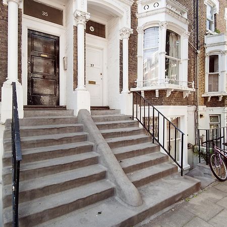 Bright Gratton Road Apartment London Kültér fotó