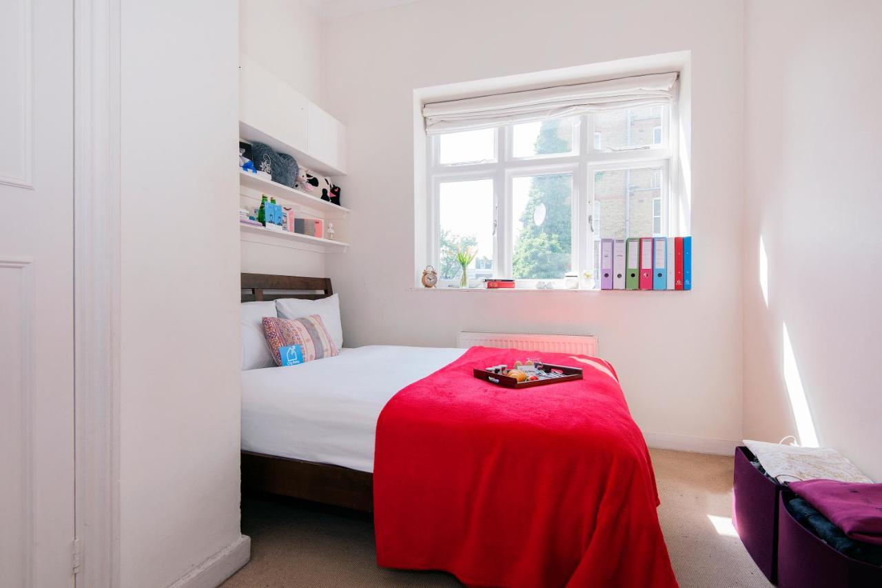 Bright Gratton Road Apartment London Kültér fotó